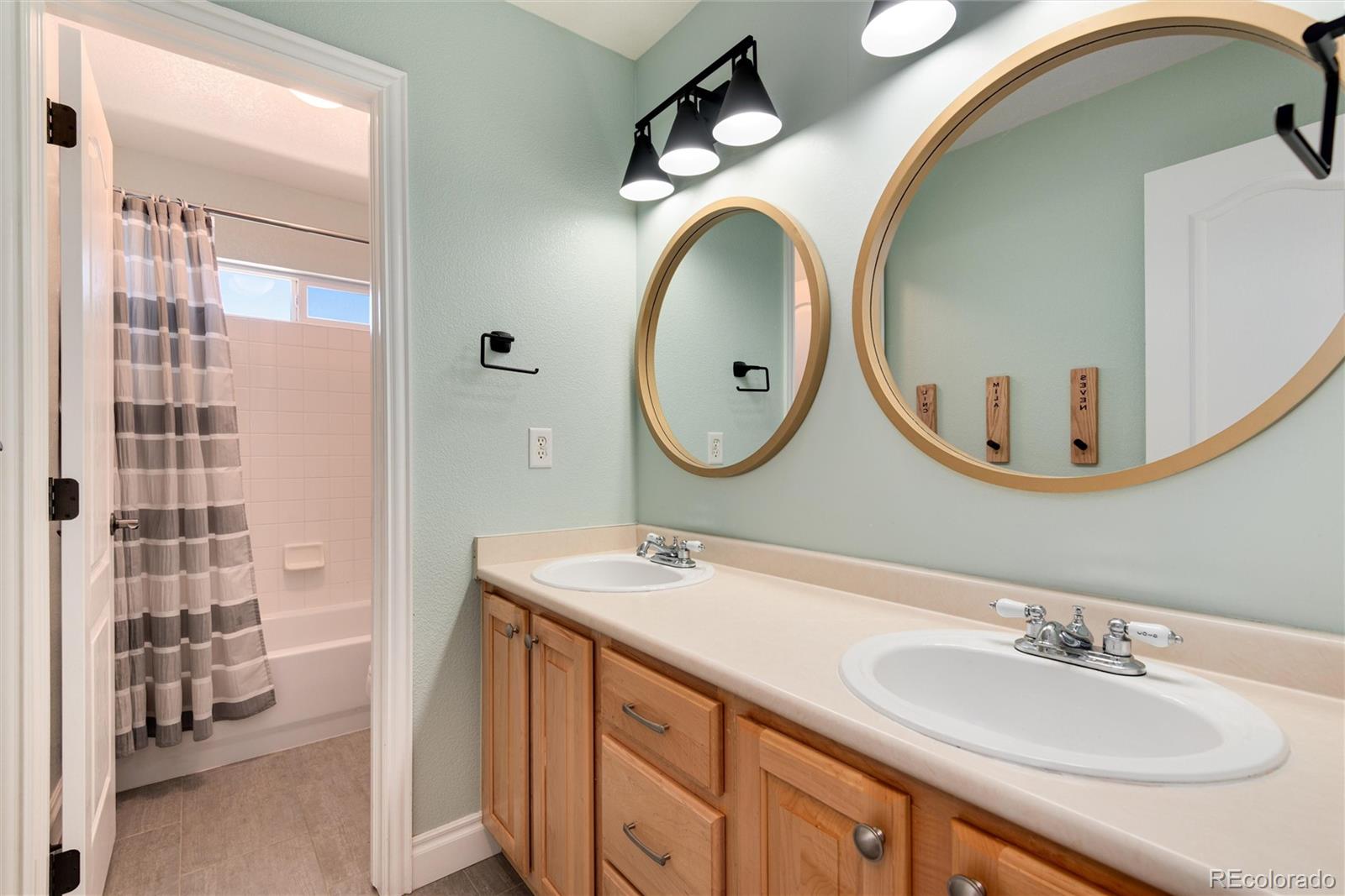 9225 Aspen Creek Way