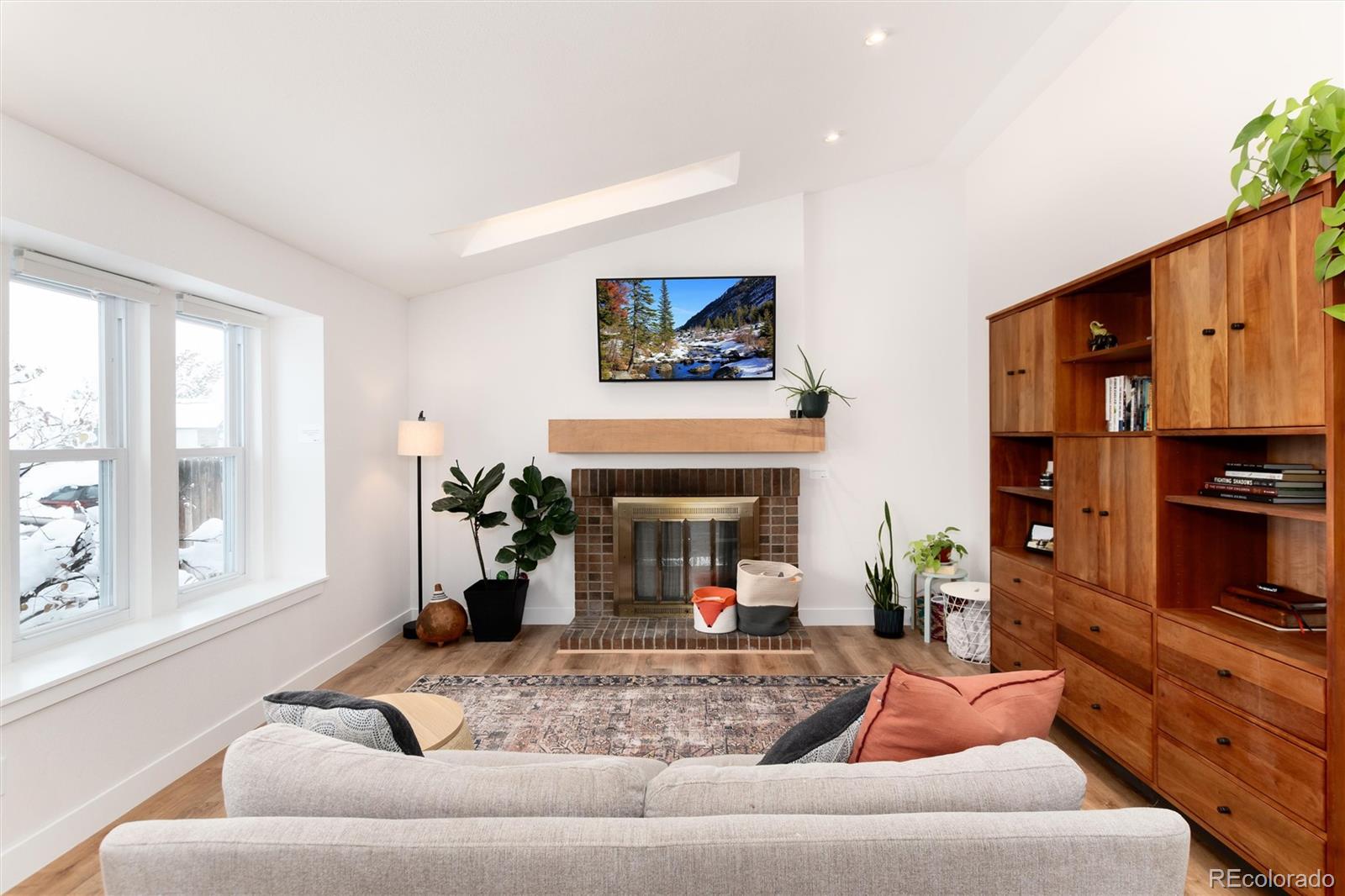 9607 W Nichols Place