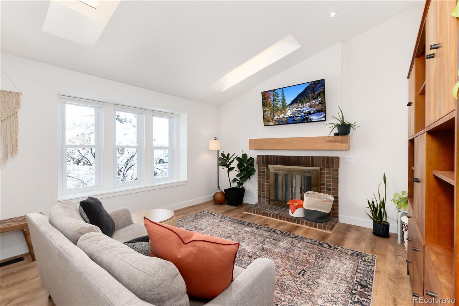 9607 W Nichols Place