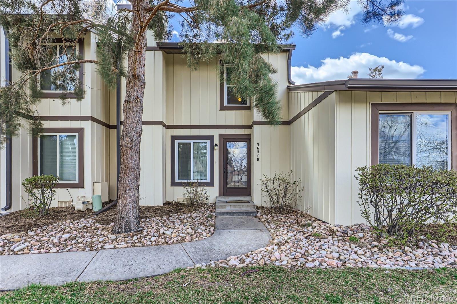 3657 S Laredo Street Unit: B