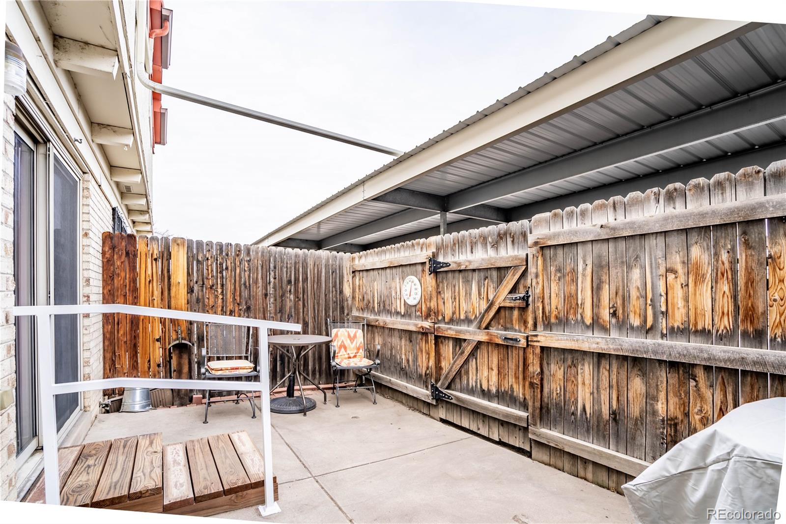 6330 E Mississippi Avenue