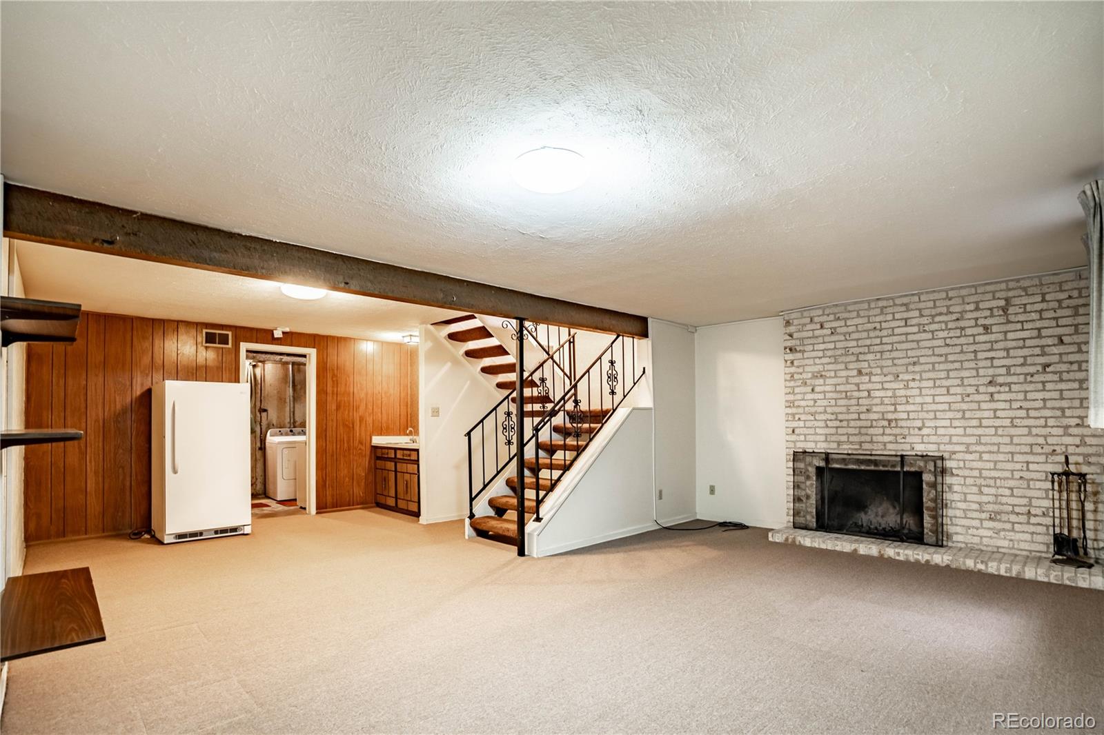 6330 E Mississippi Avenue