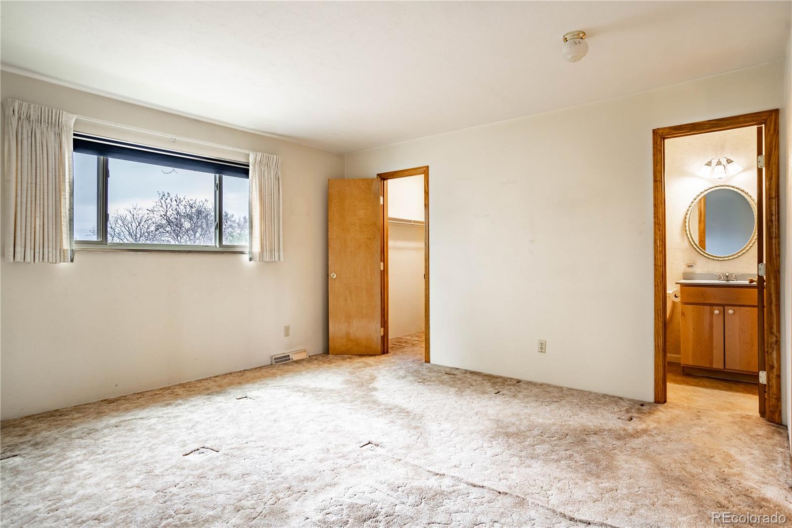 6330 E Mississippi Avenue