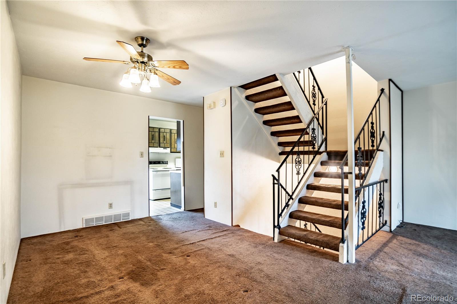 6330 E Mississippi Avenue