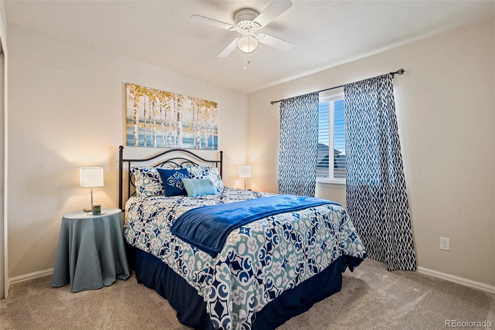 6853 Red Cardinal Loop