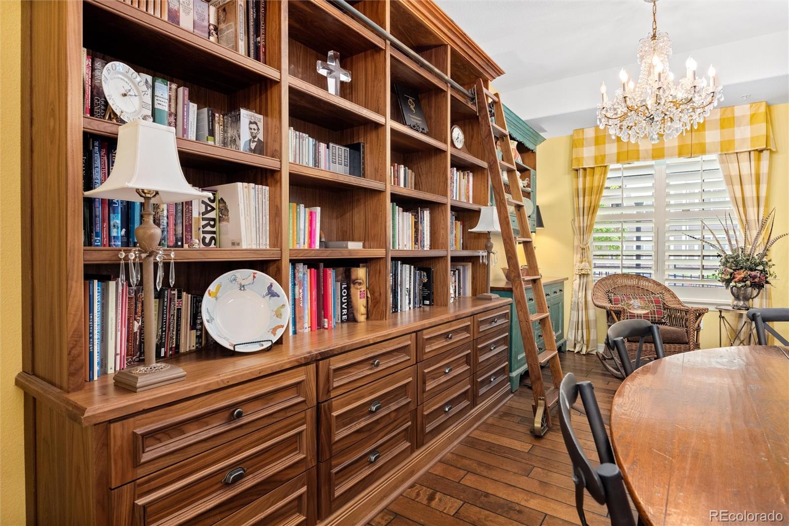 5592 S Nevada Street Unit: 105