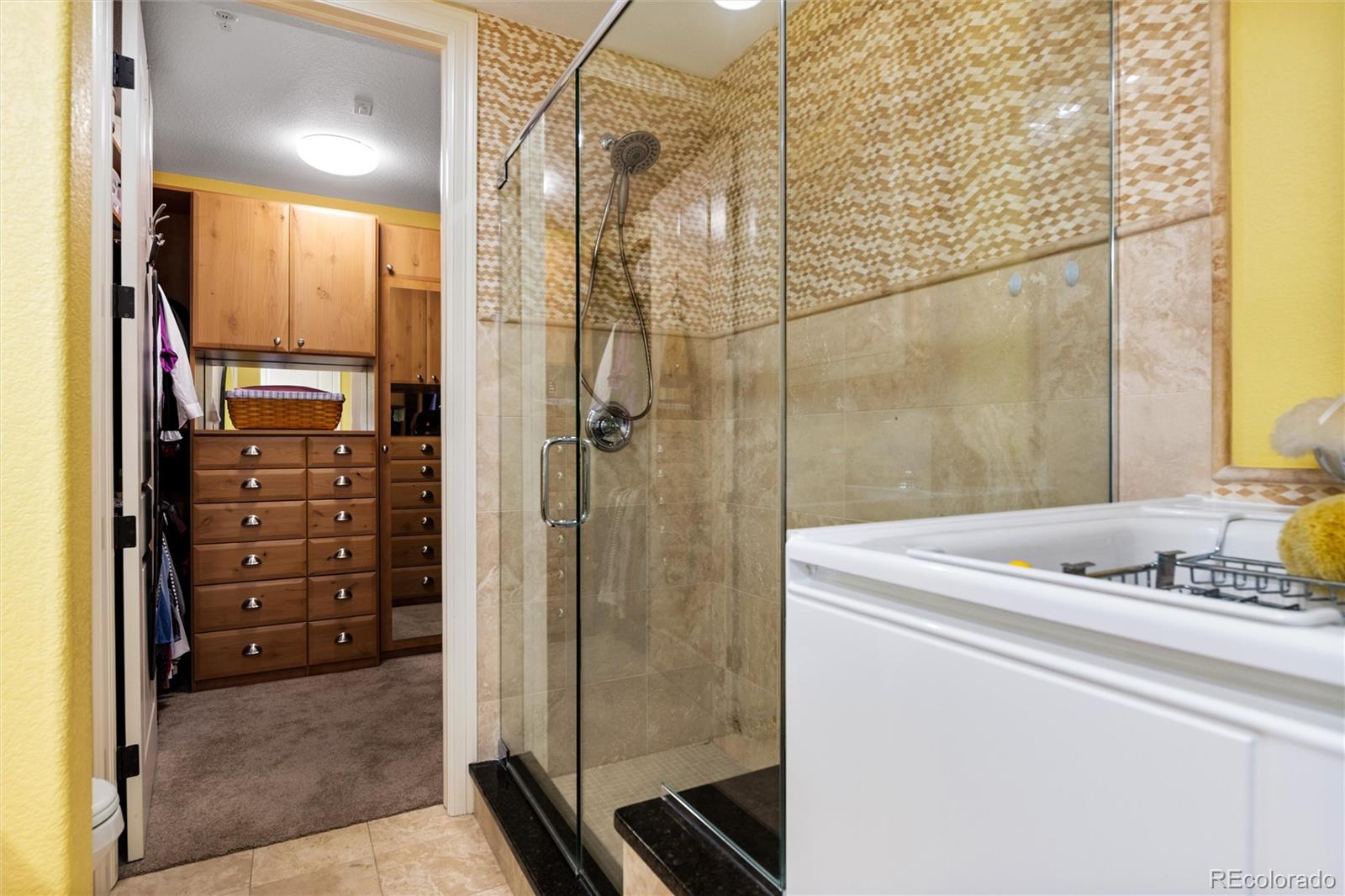 5592 S Nevada Street Unit: 105