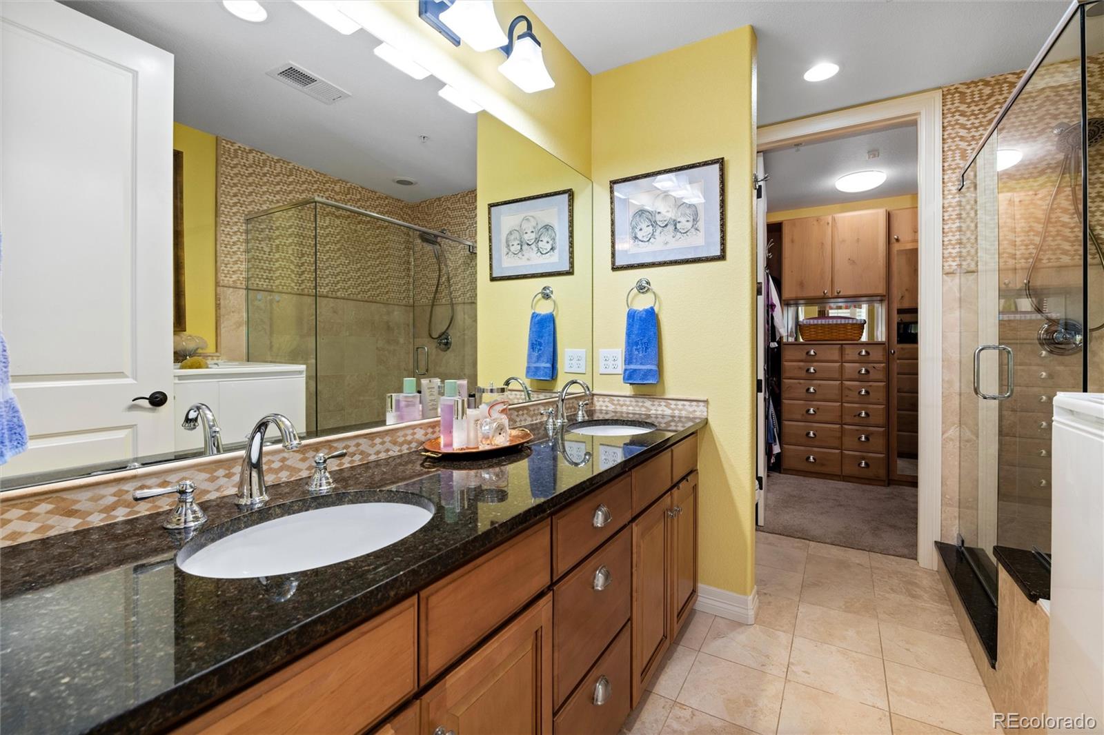 5592 S Nevada Street Unit: 105