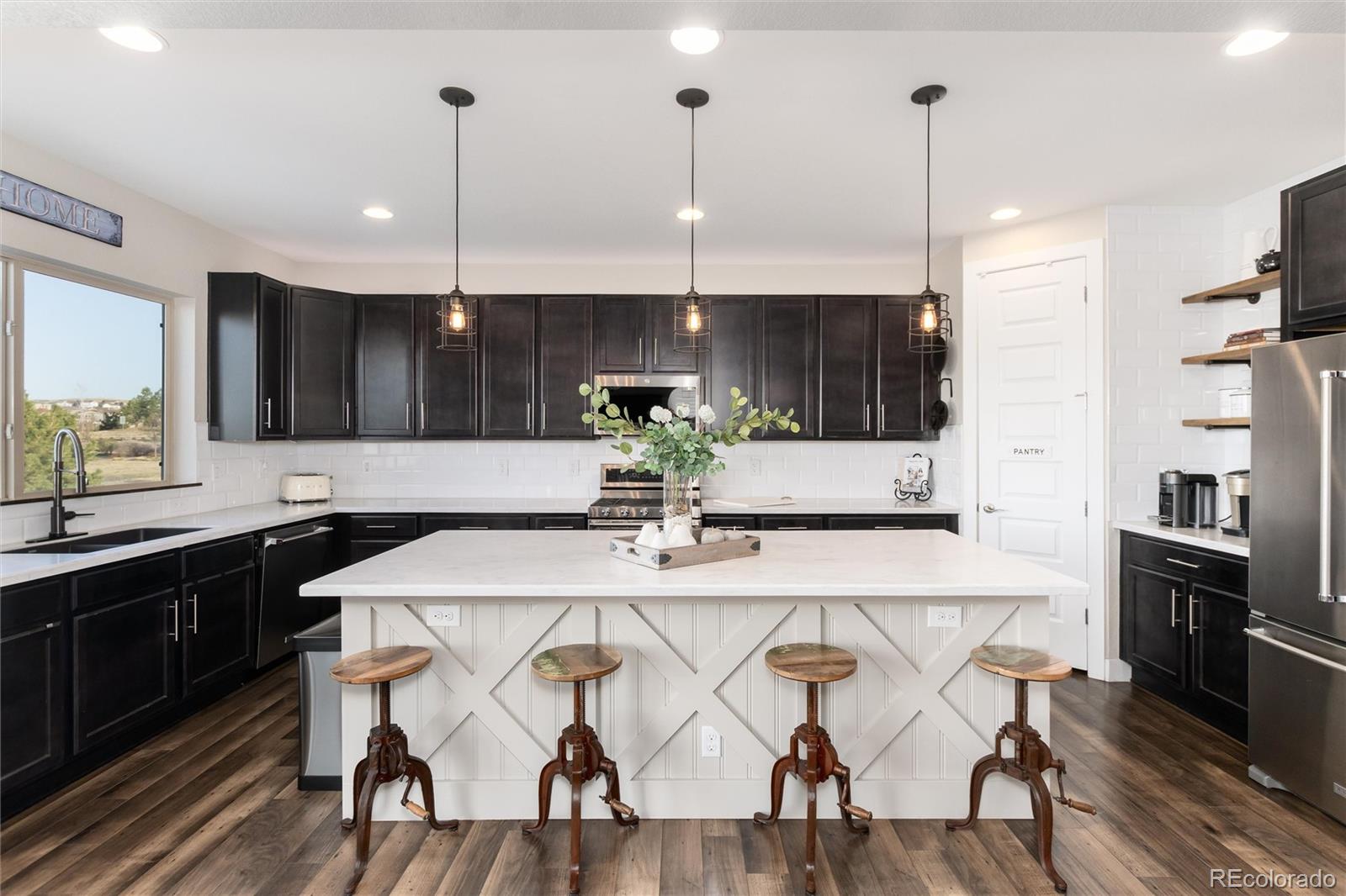 11582 Jimenez Street