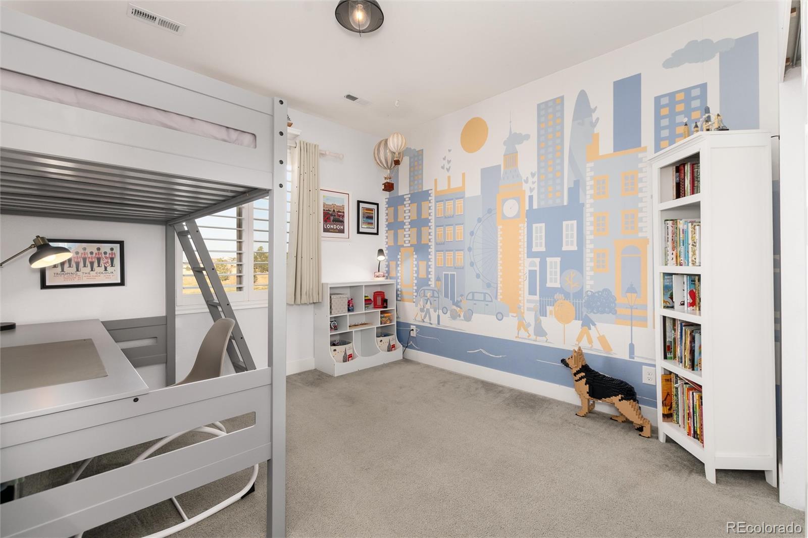 11582 Jimenez Street