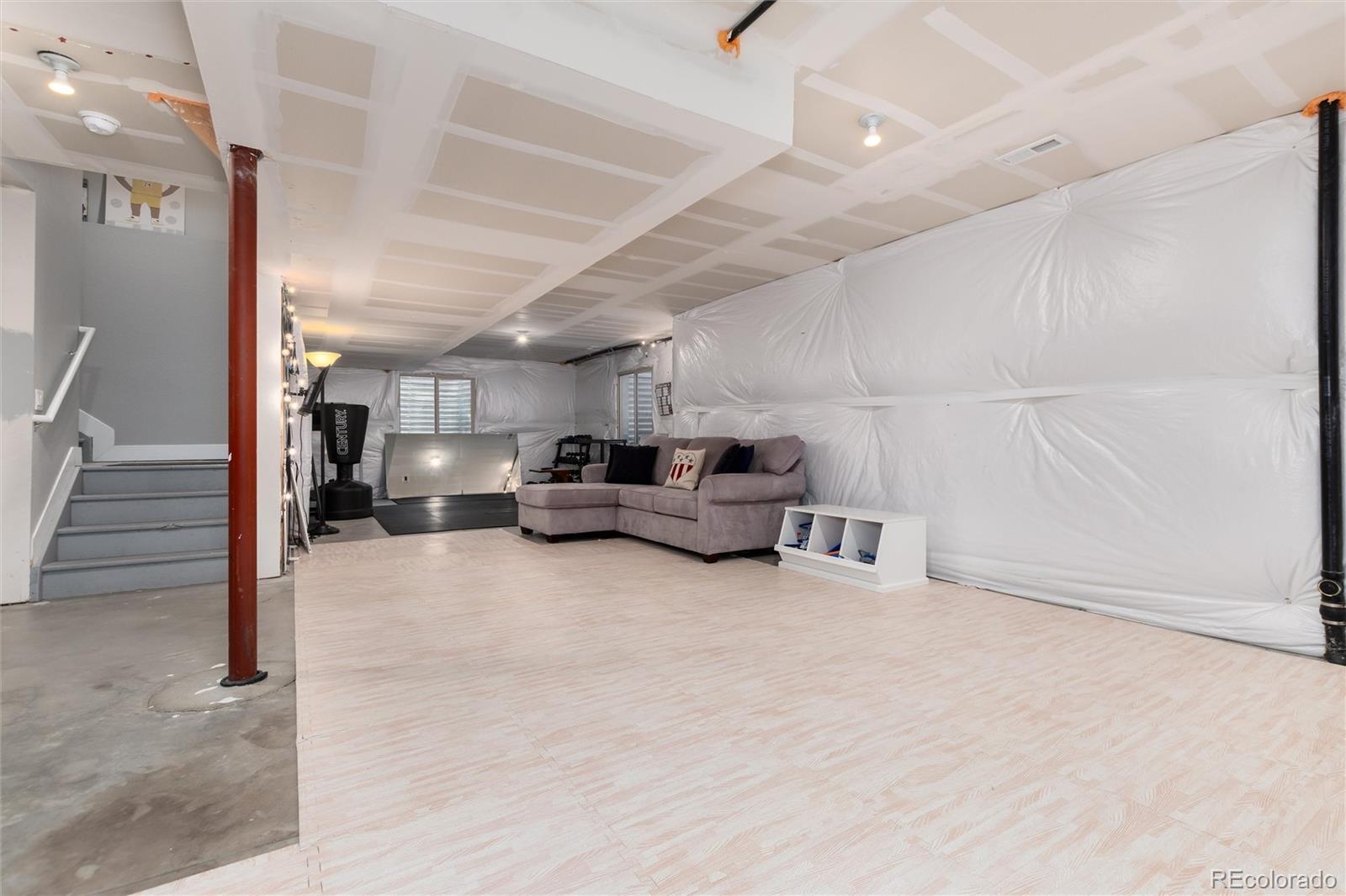 11582 Jimenez Street