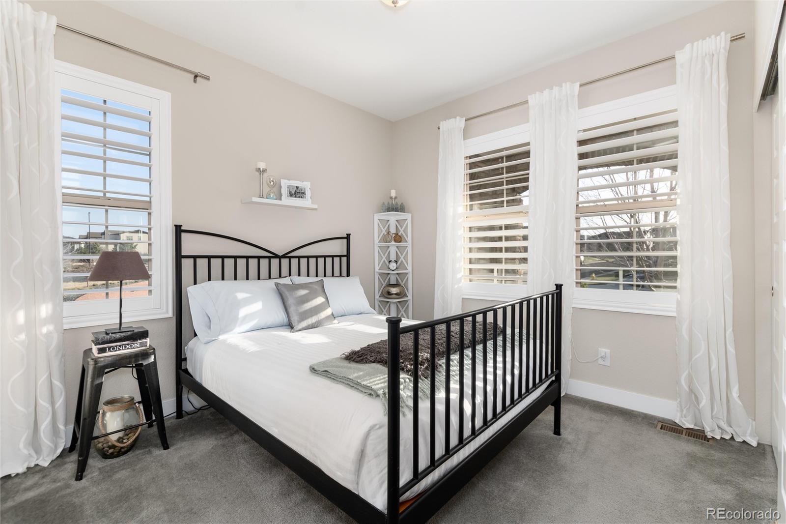 11582 Jimenez Street