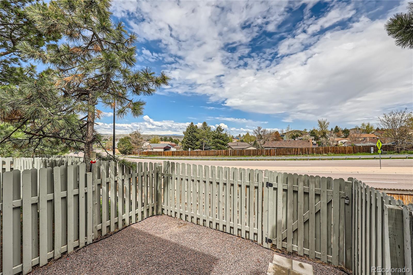 2083 Oakcrest Circle