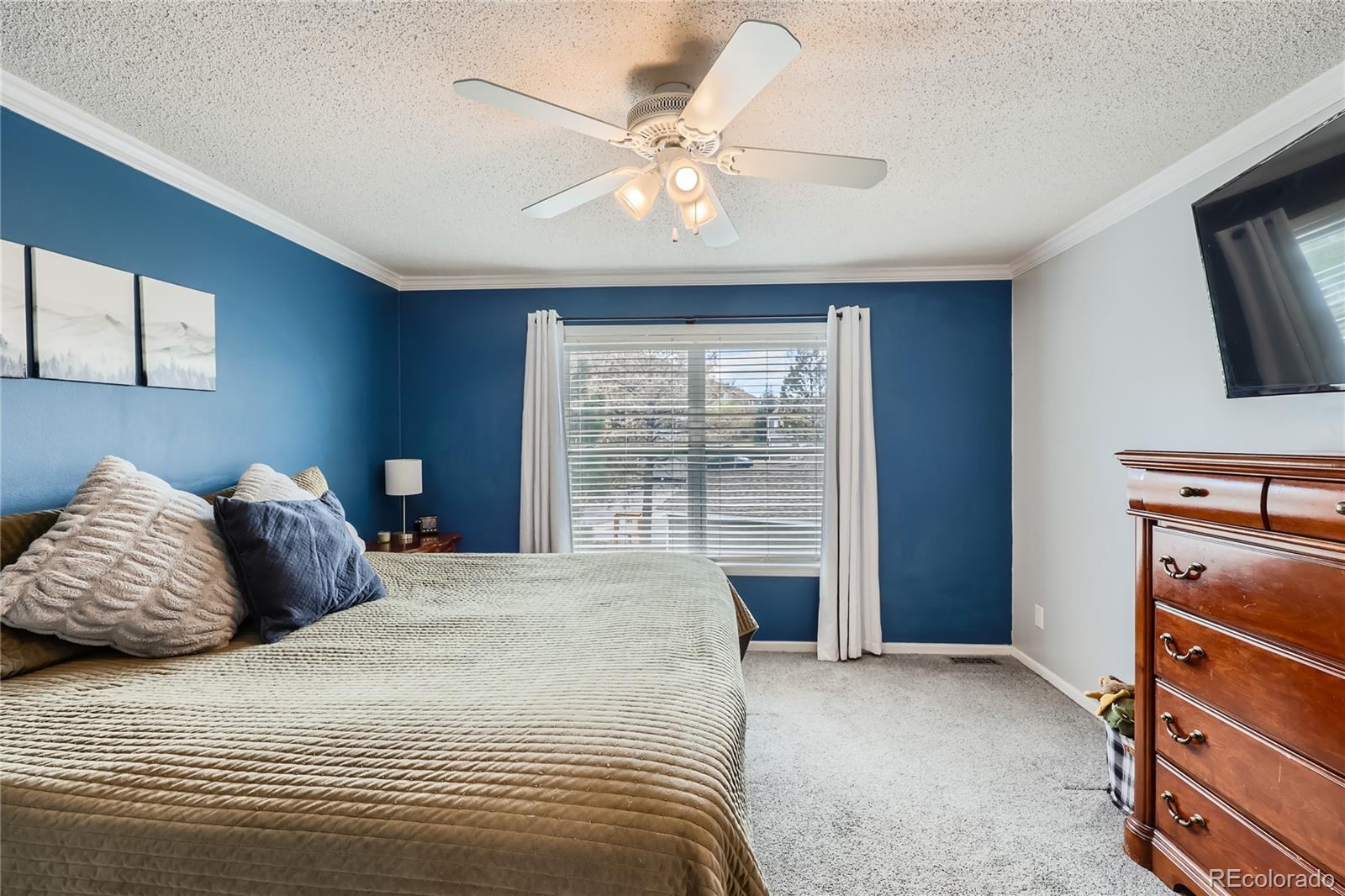 2083 Oakcrest Circle