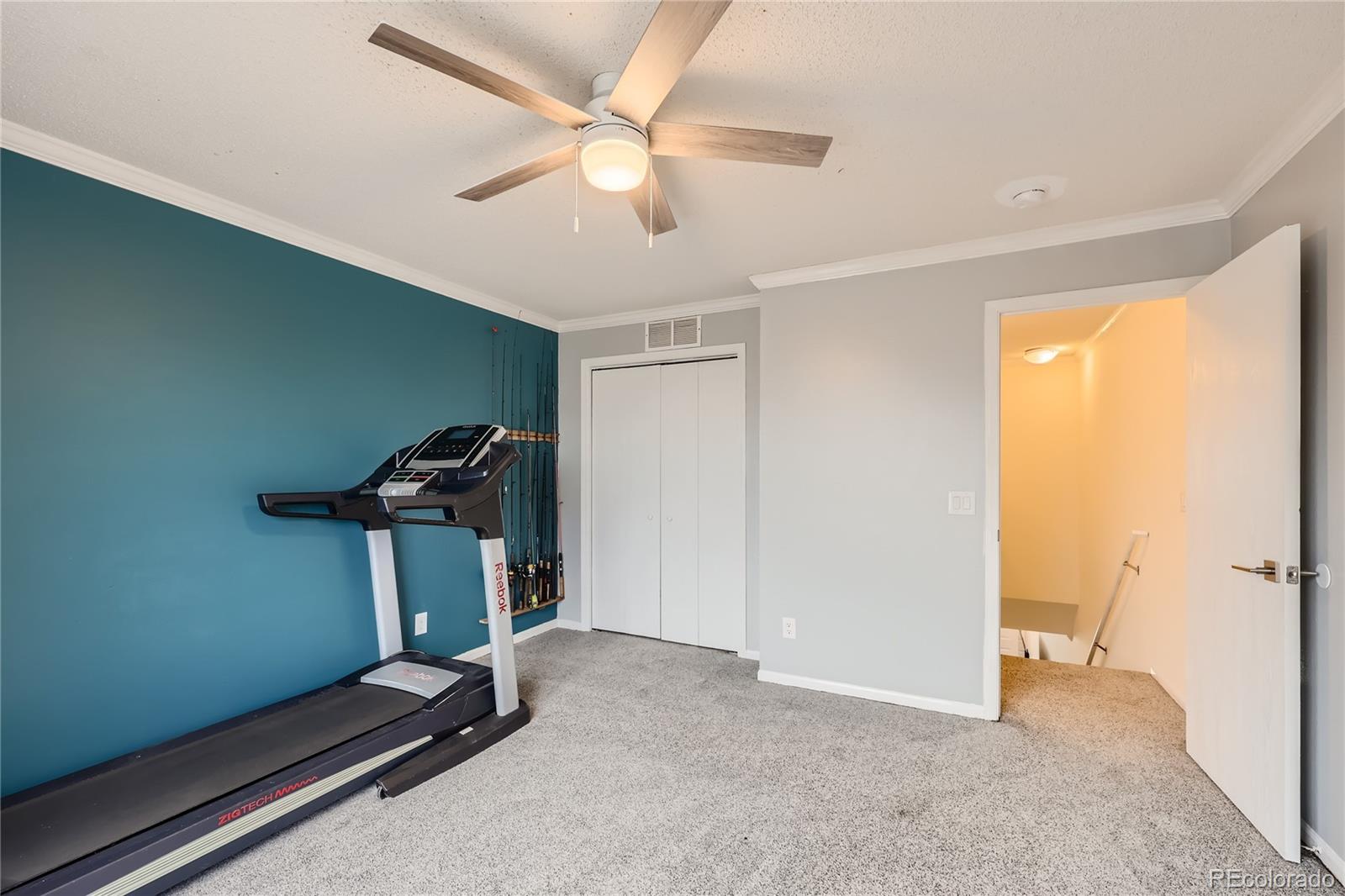 2083 Oakcrest Circle