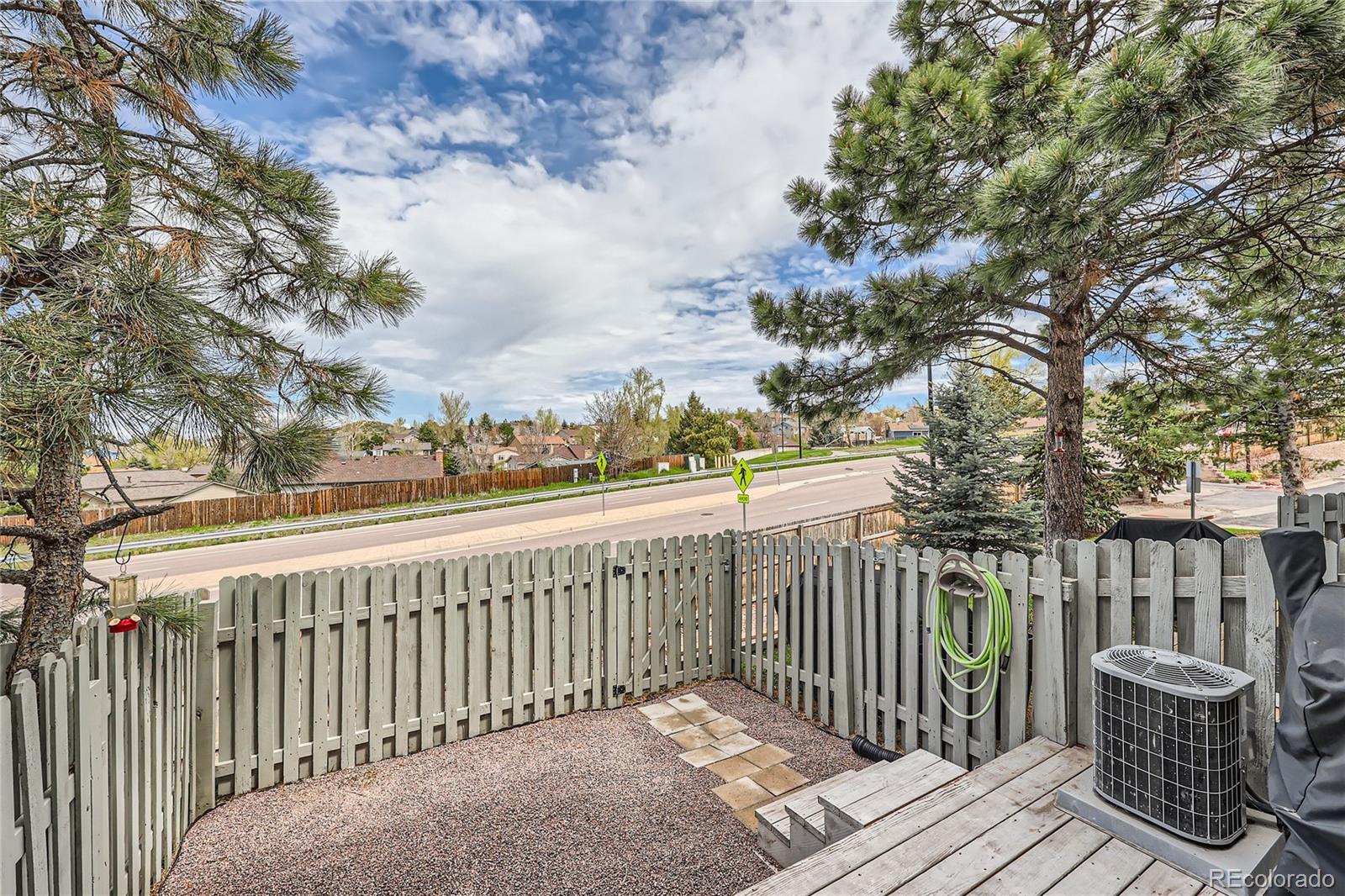 2083 Oakcrest Circle