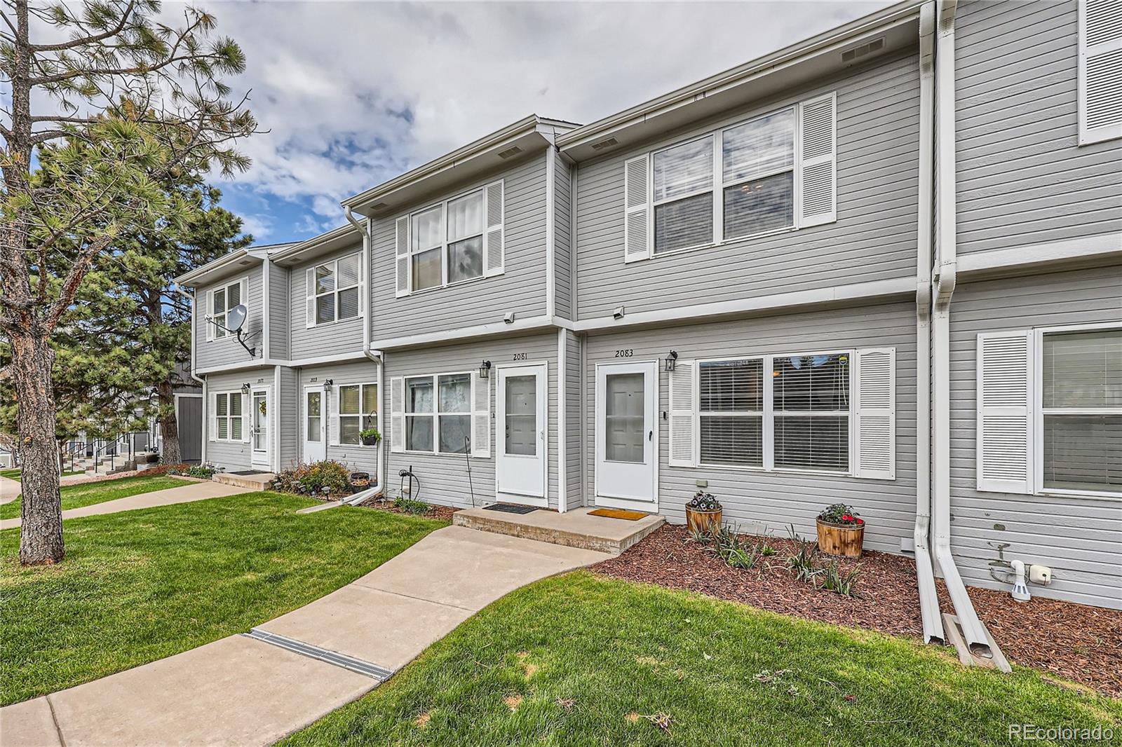 2083 Oakcrest Circle