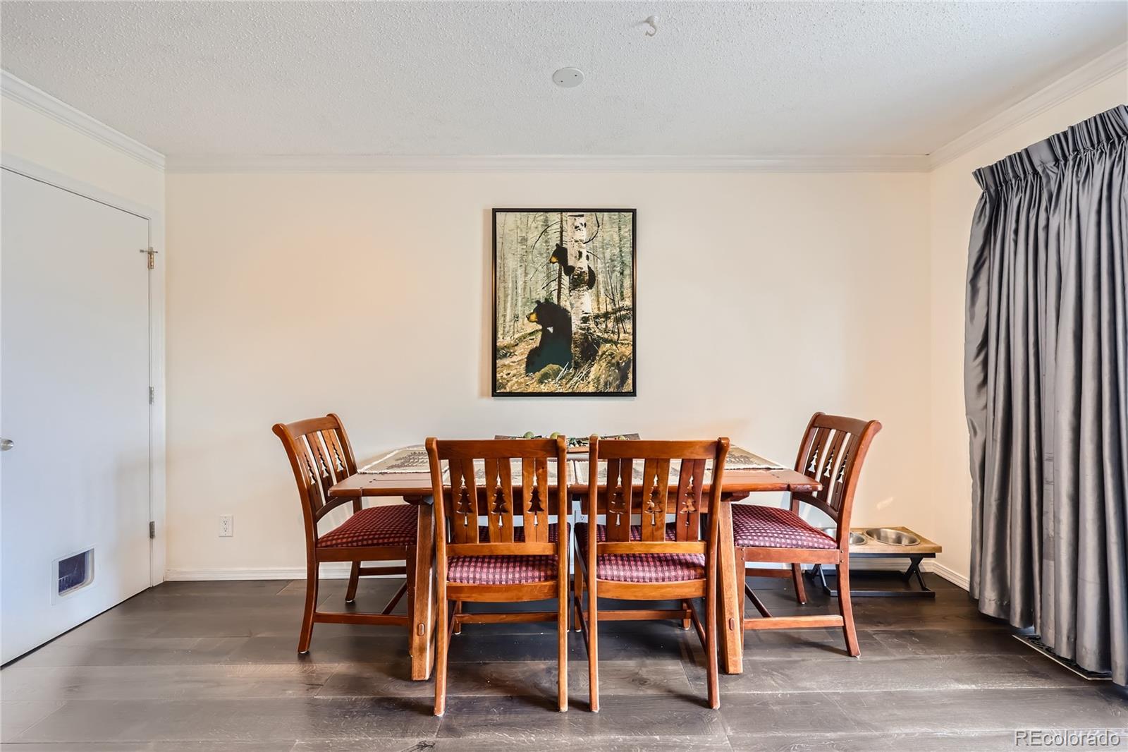 2083 Oakcrest Circle