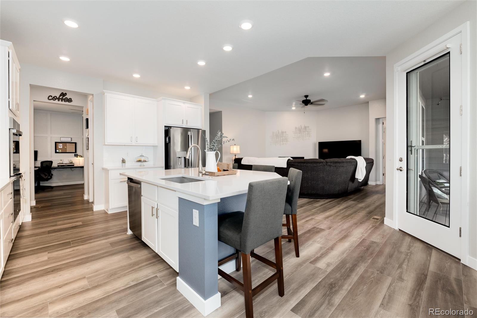 16997 Desert Wine Trail