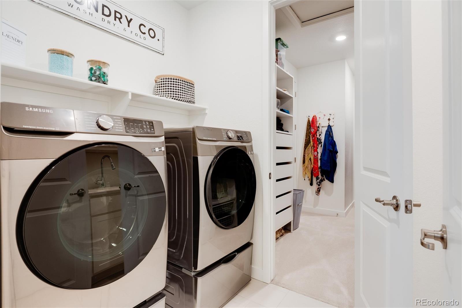 16997 Desert Wine Trail