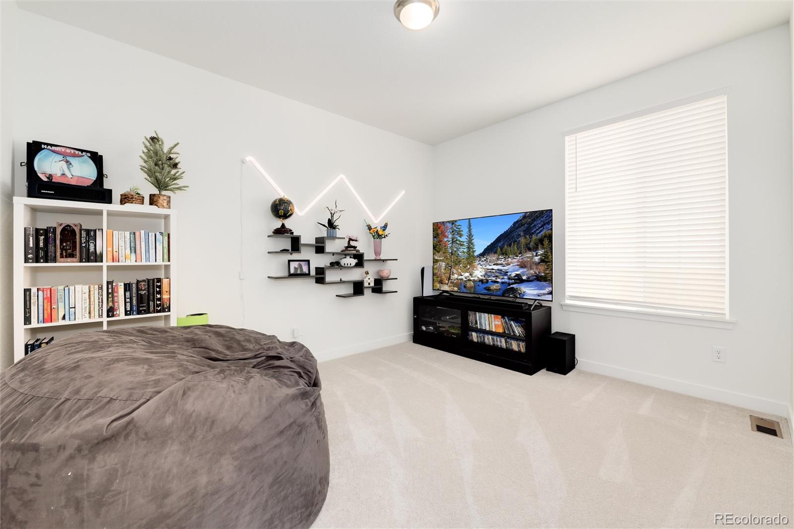 16997 Desert Wine Trail