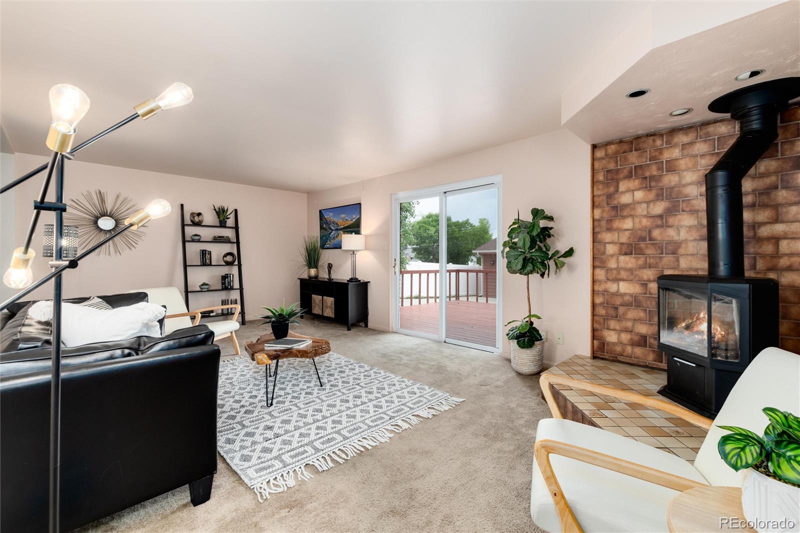 641 E Fremont Avenue