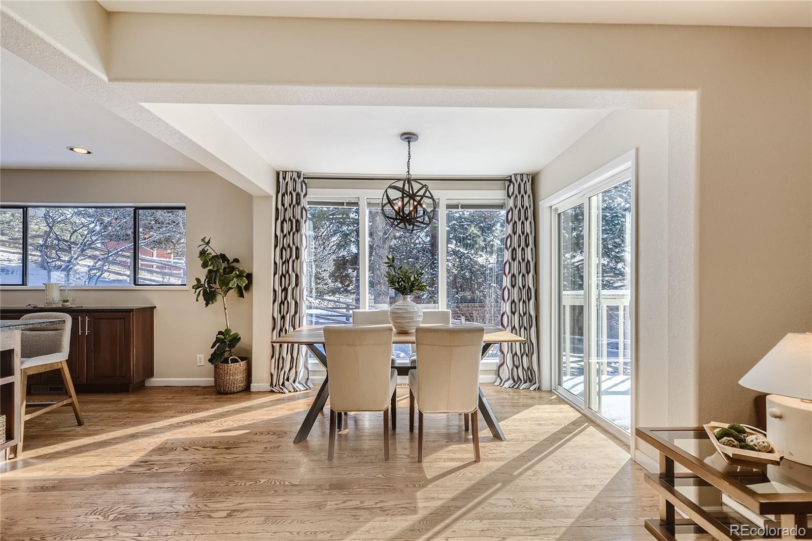 8140 Lakeshore Drive