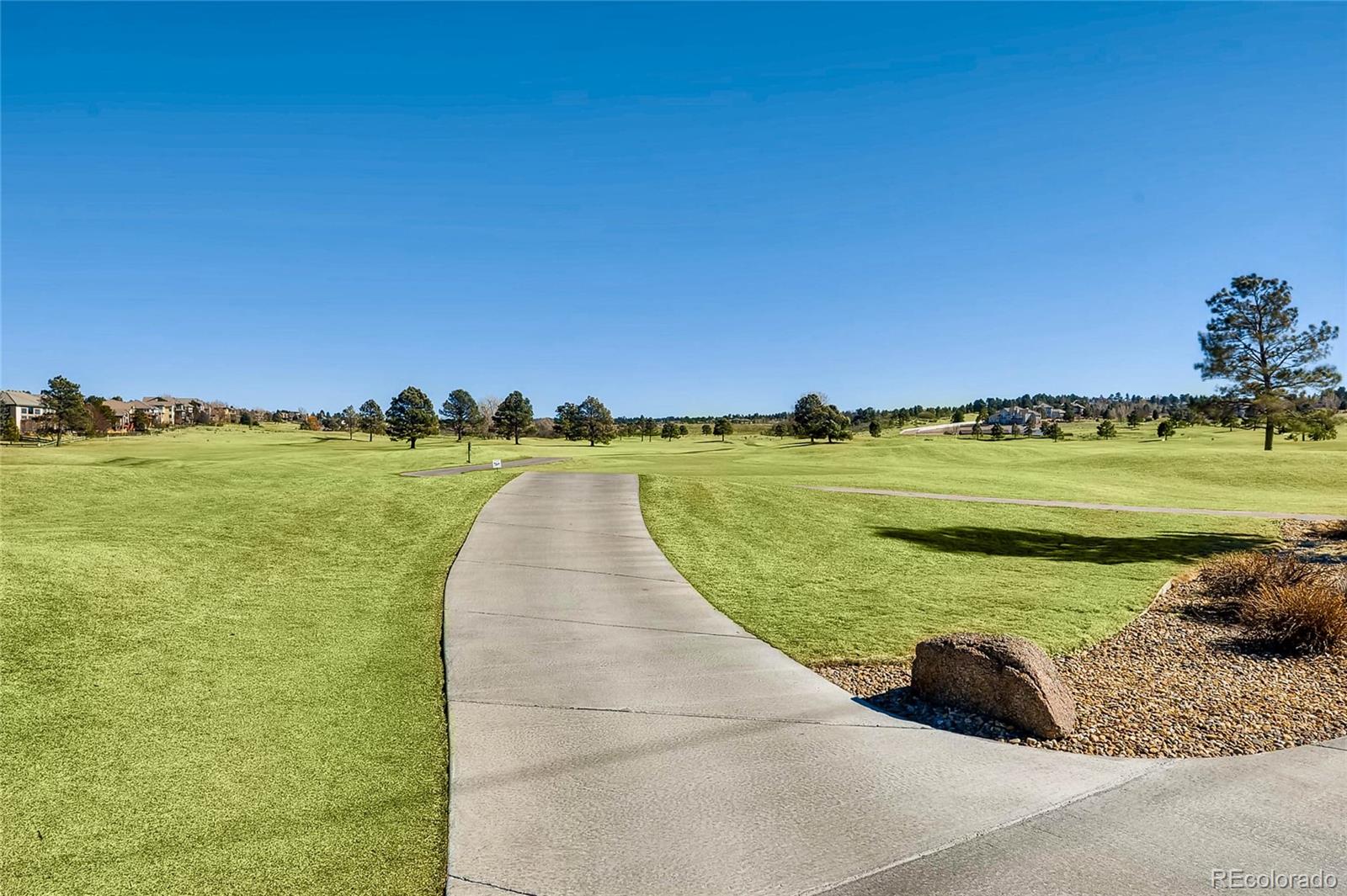 8140 Lakeshore Drive