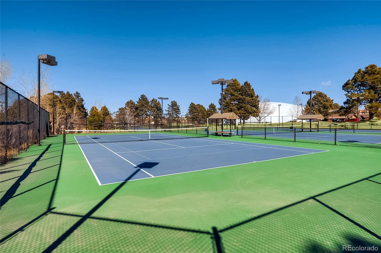 8140 Lakeshore Drive