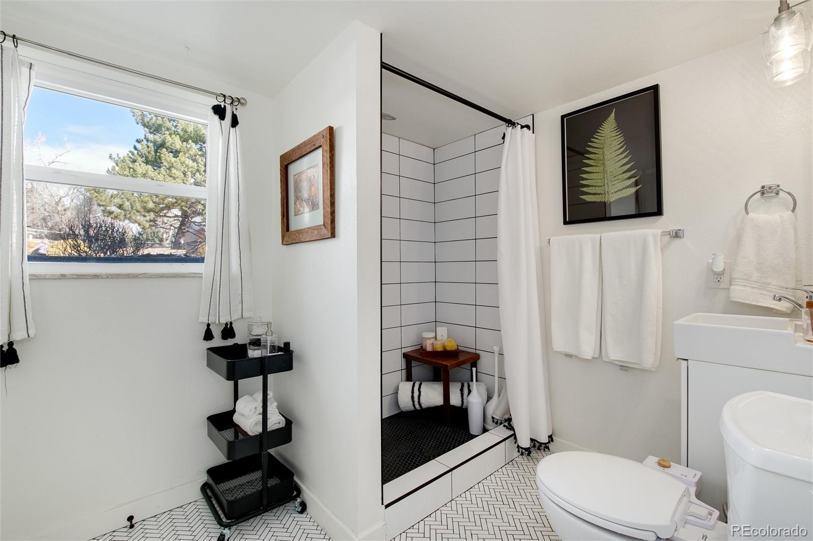 5020 W Fremont Avenue