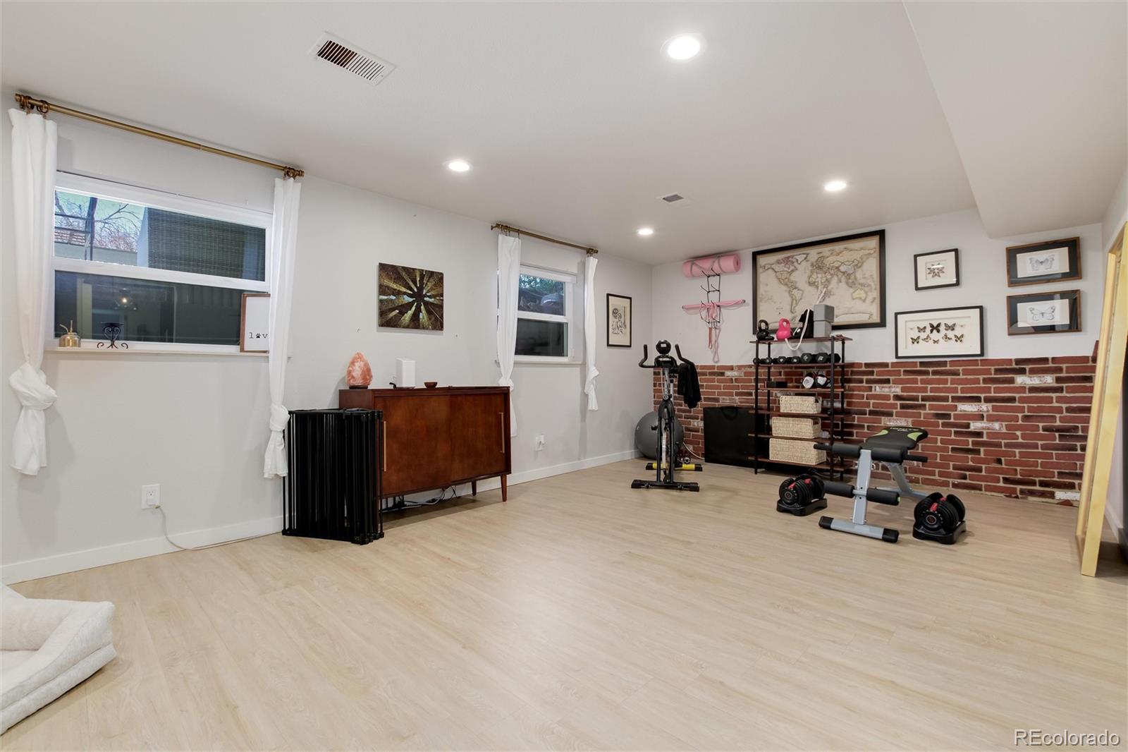 5020 W Fremont Avenue