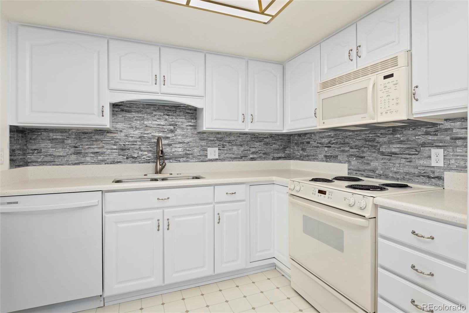 14300 E Marina Drive Unit: 504