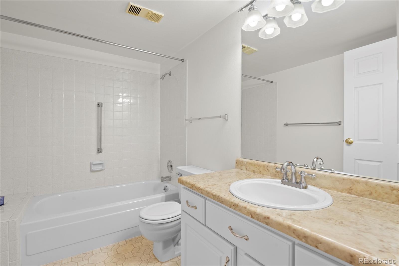 14300 E Marina Drive Unit: 504