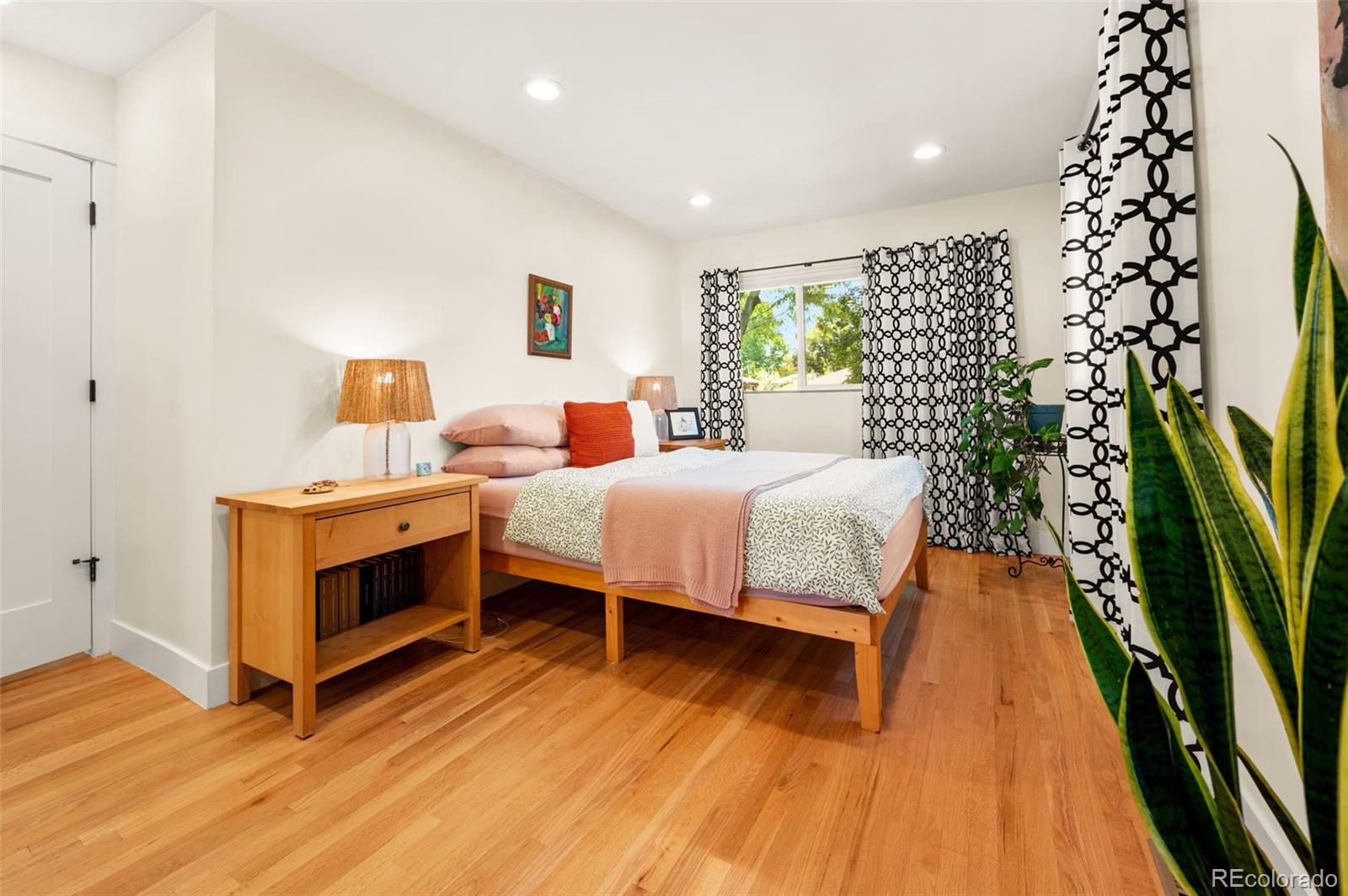 4510 S Galapago Street