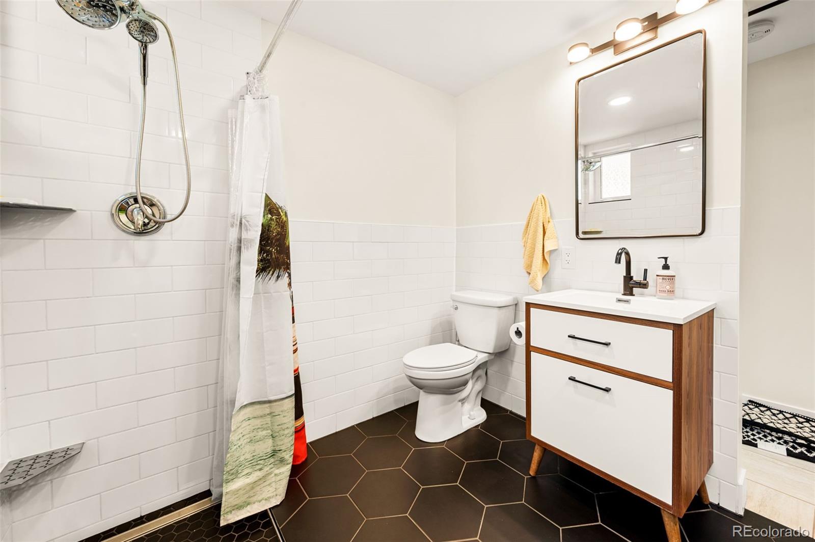 4510 S Galapago Street