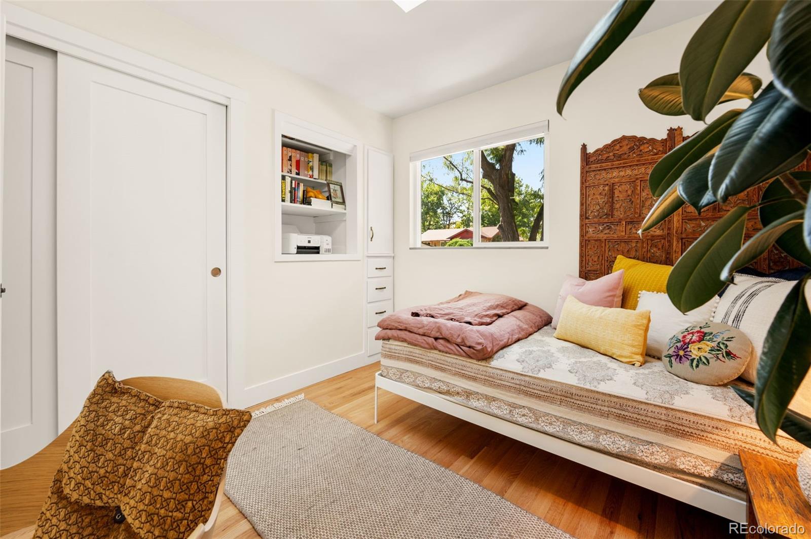 4510 S Galapago Street