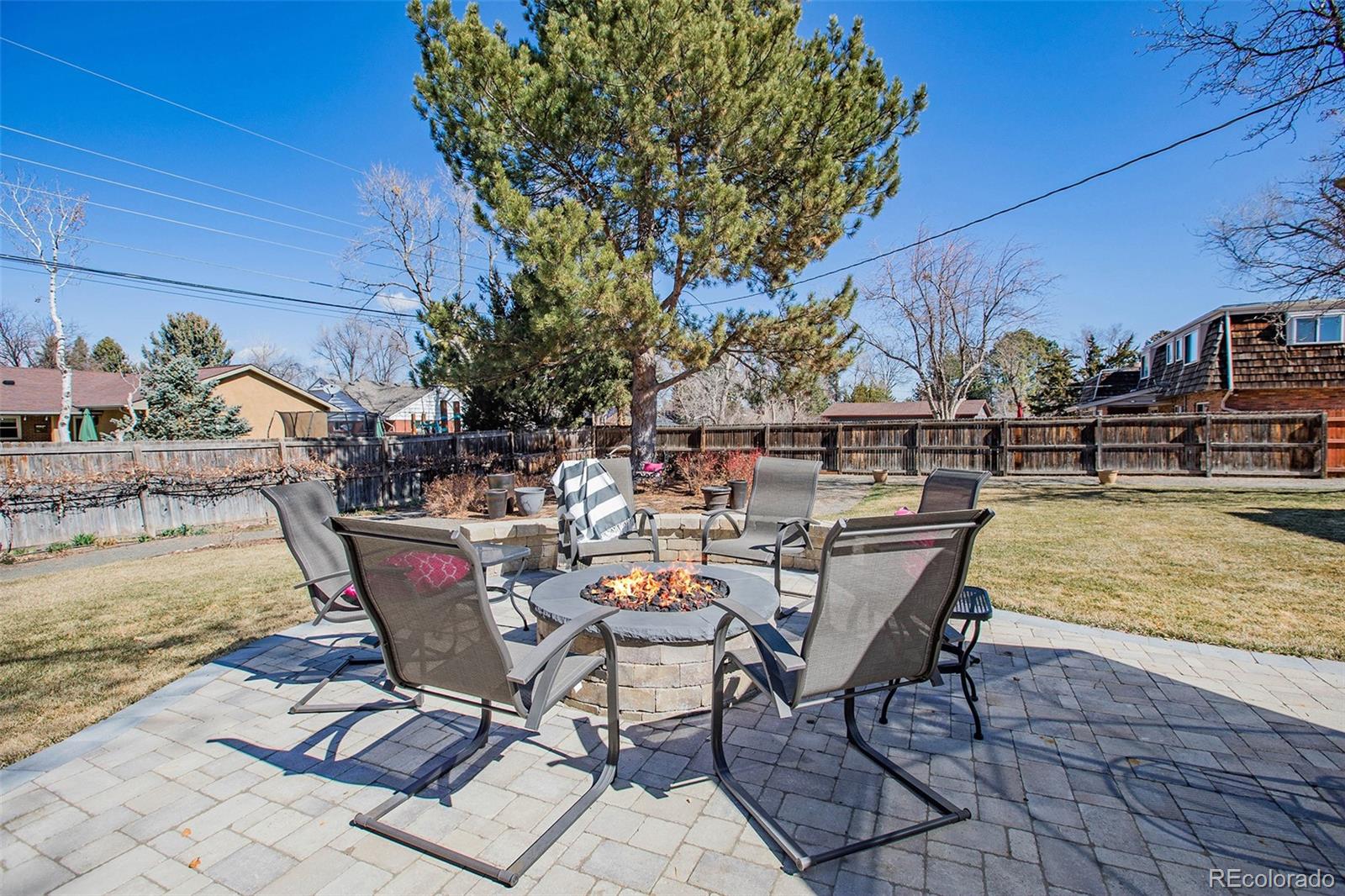 5427 W Portland Drive