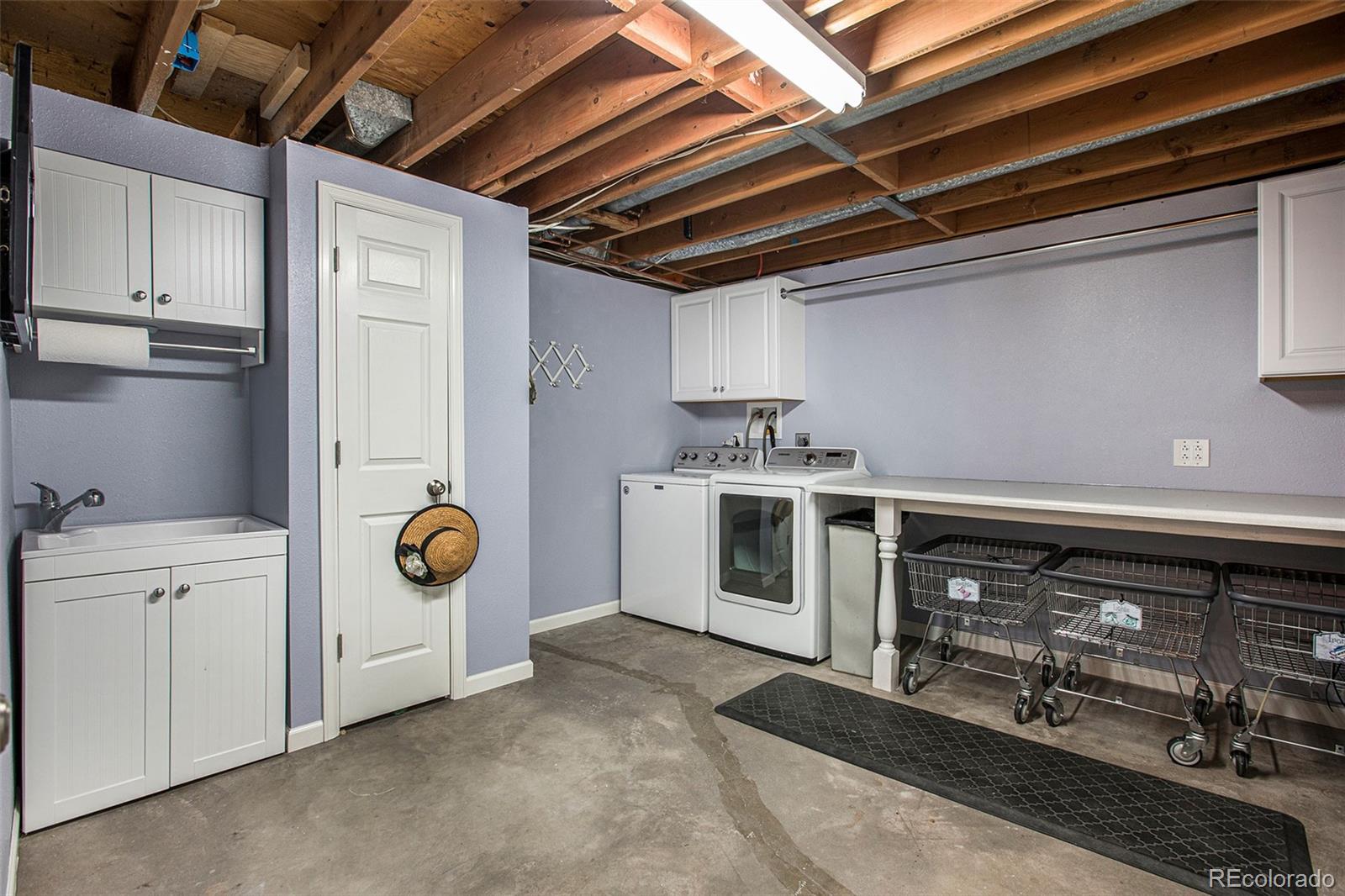 5427 W Portland Drive