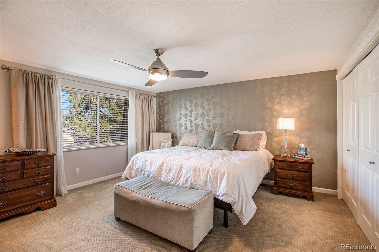 5427 W Portland Drive