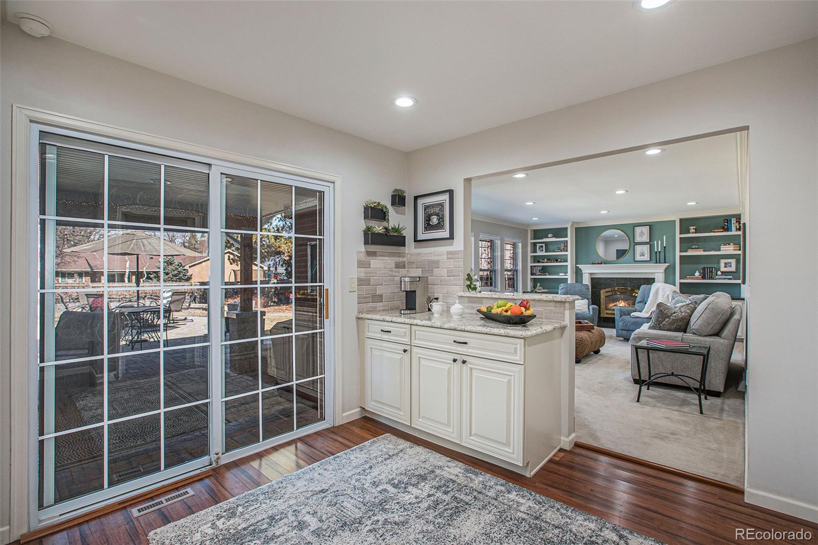 5427 W Portland Drive