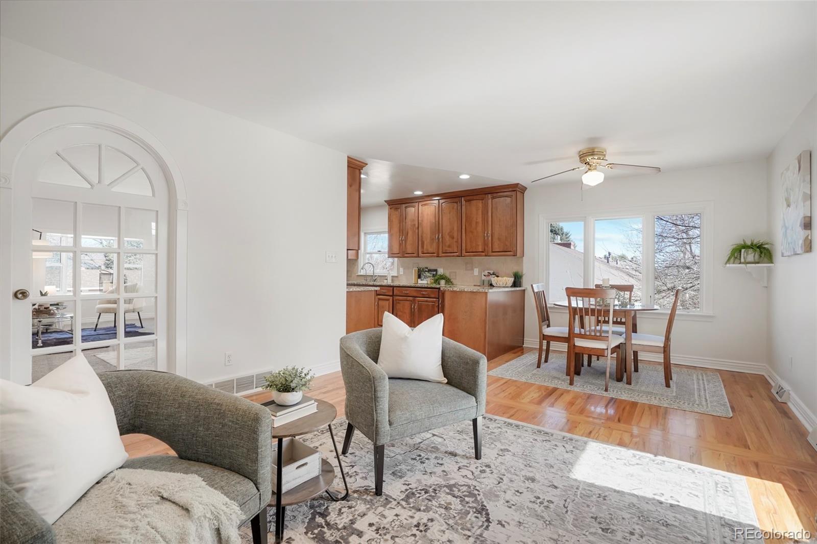 5480 W Rowland Avenue