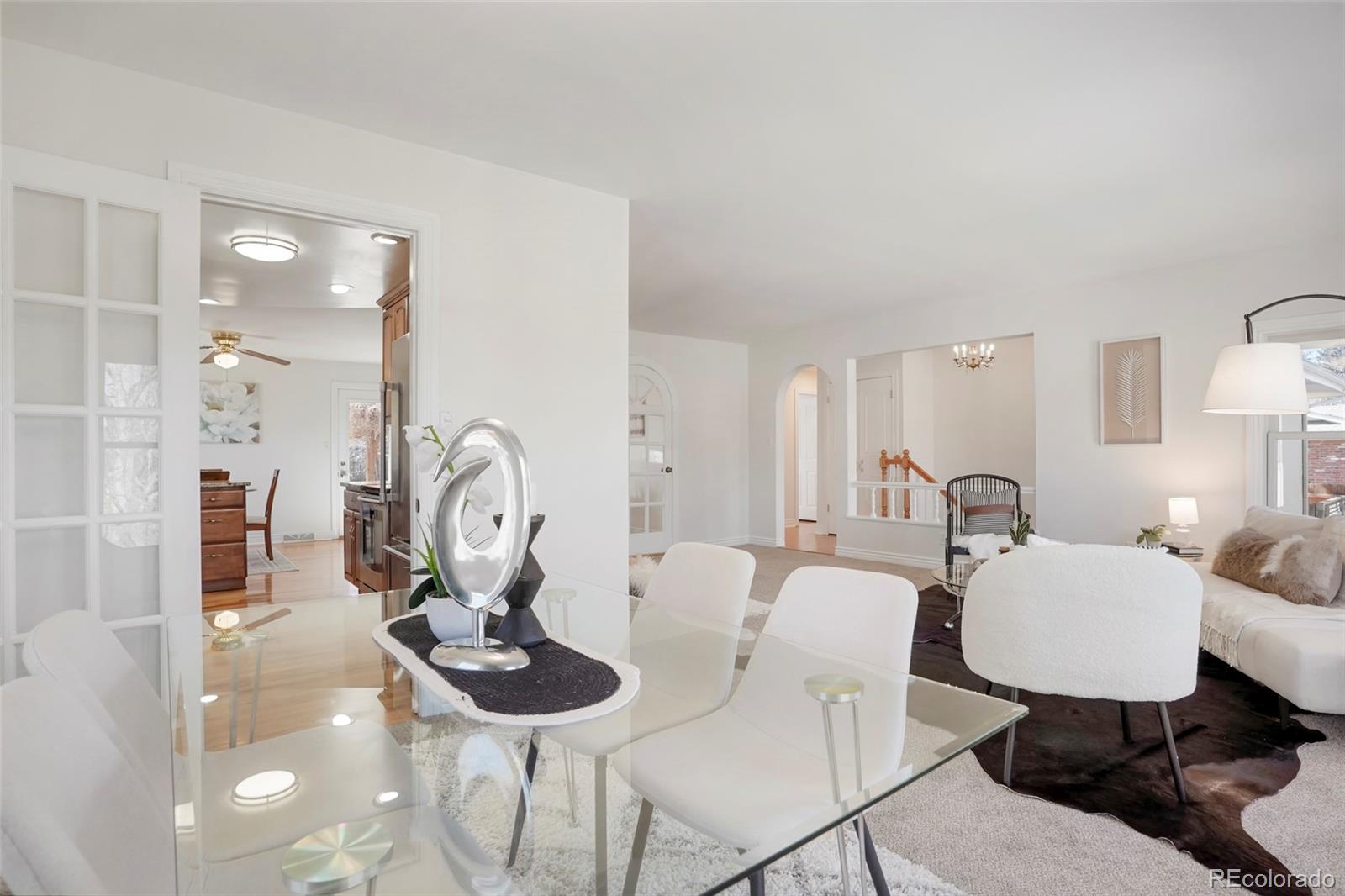 5480 W Rowland Avenue