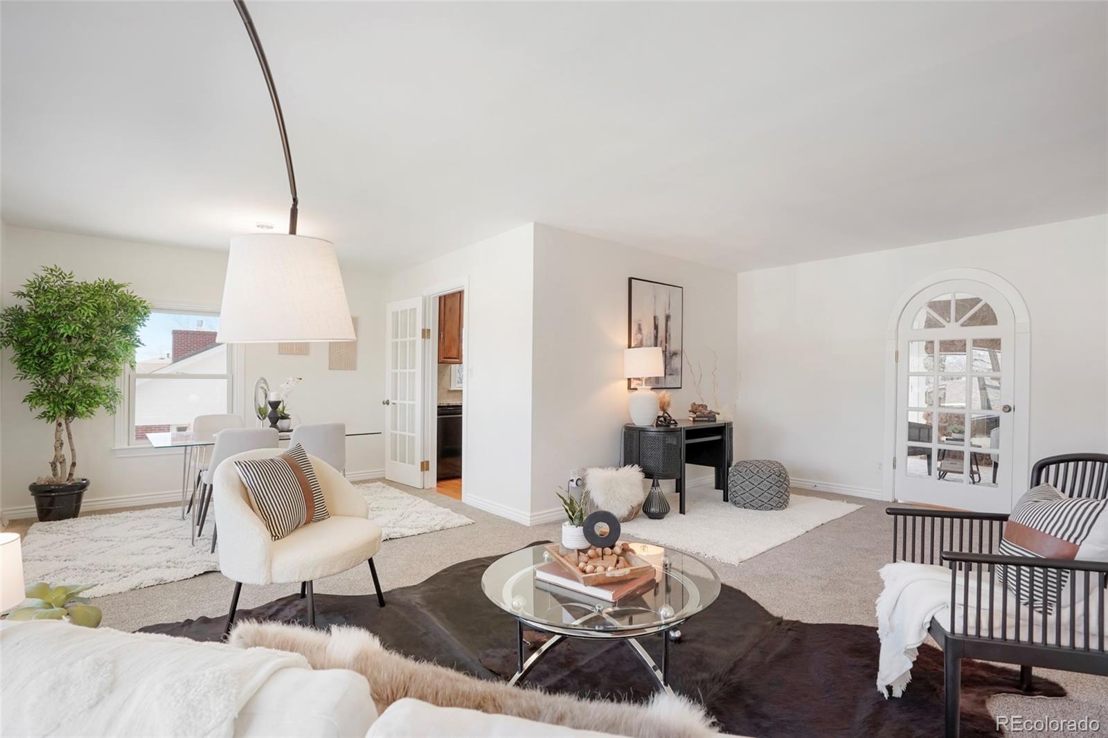 5480 W Rowland Avenue