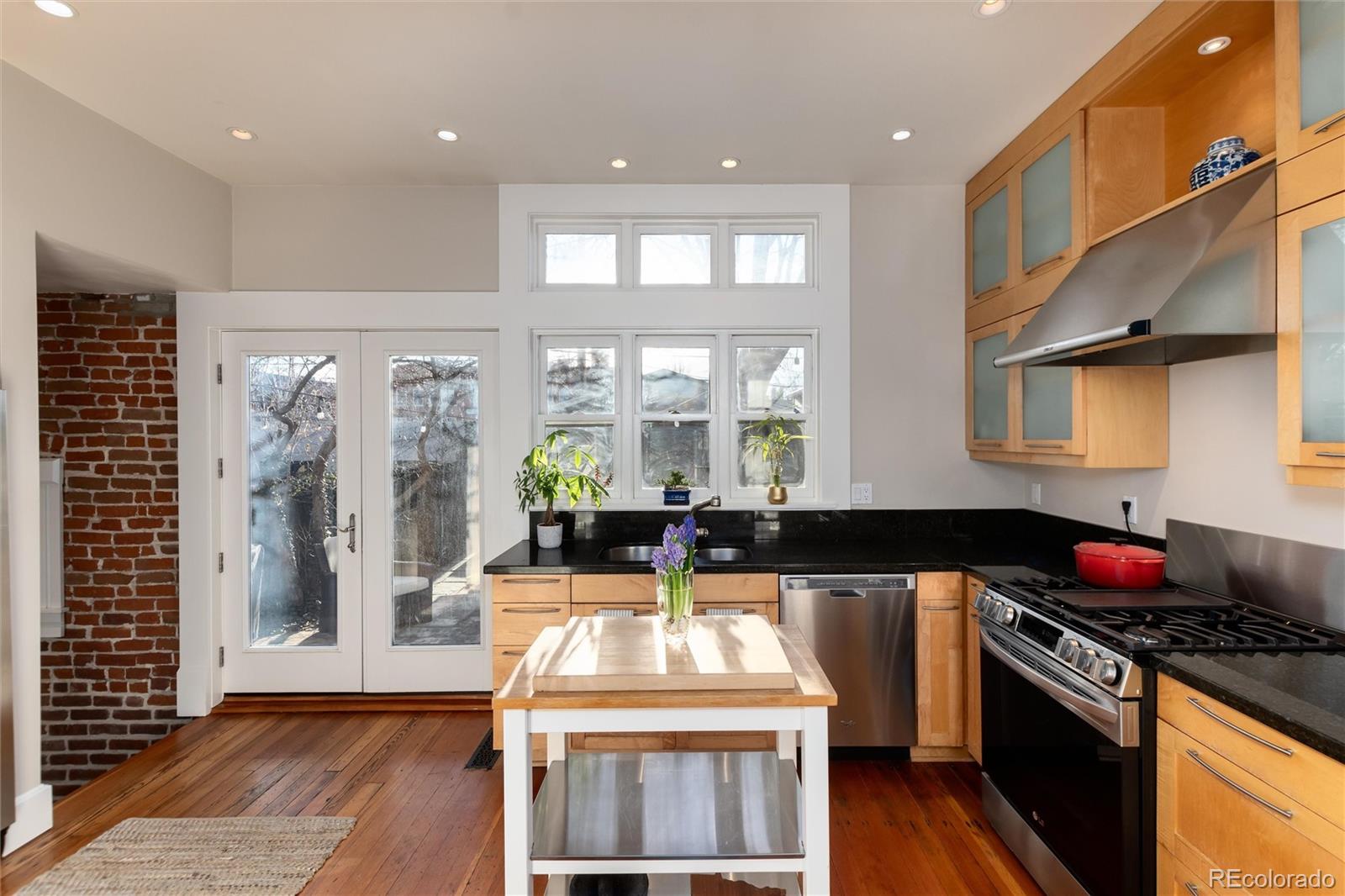 713 S Washington Street