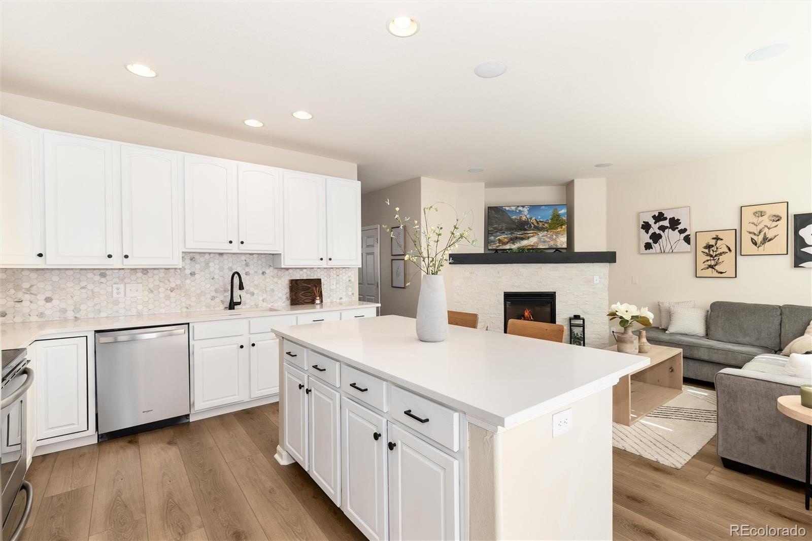 22725 E Ottawa Place