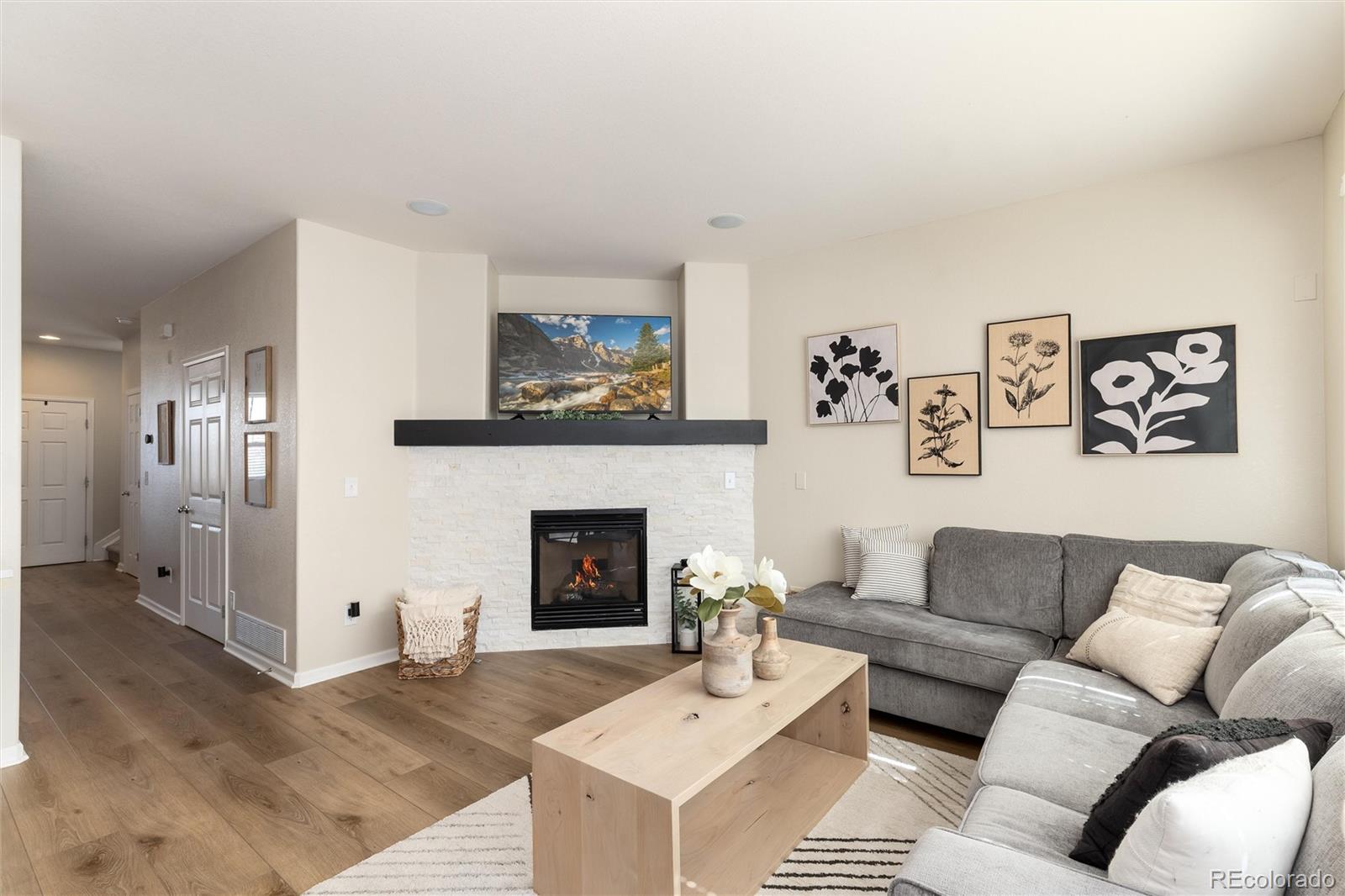 22725 E Ottawa Place