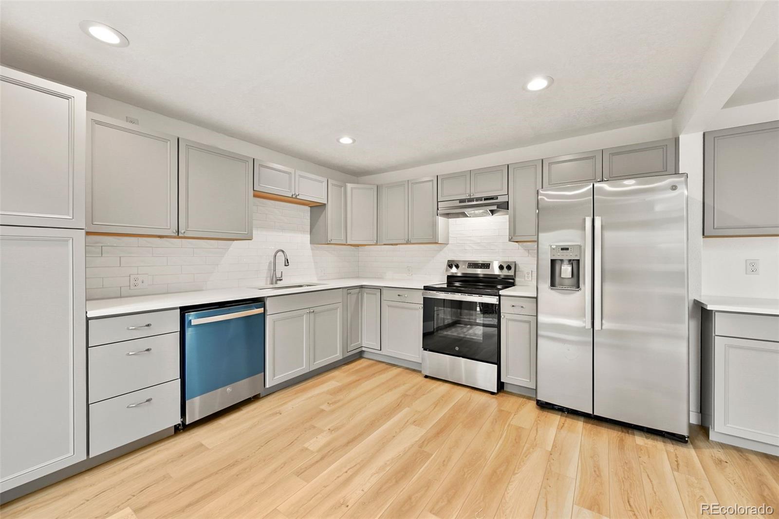 14313 E Warren Place