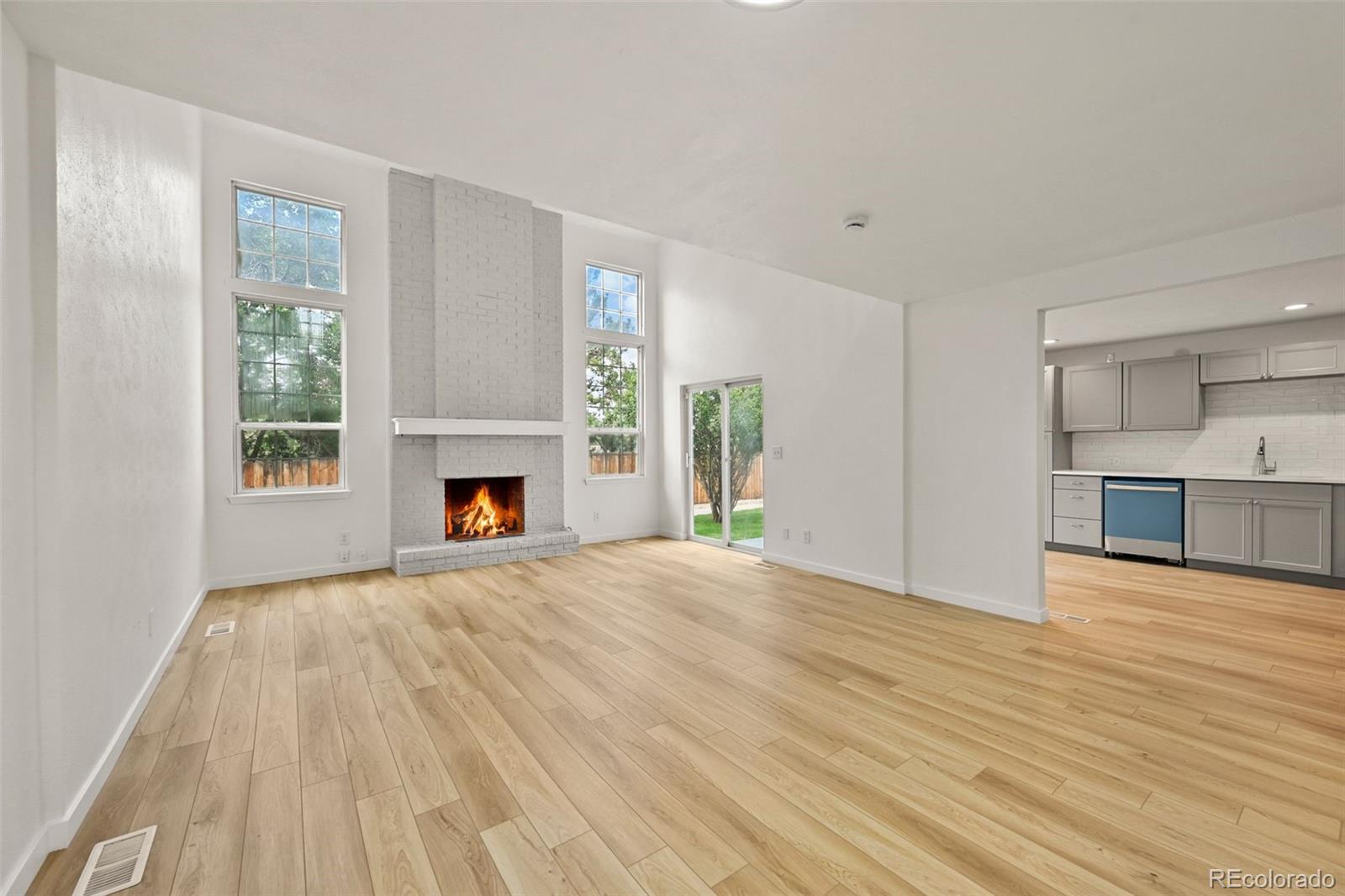 14313 E Warren Place