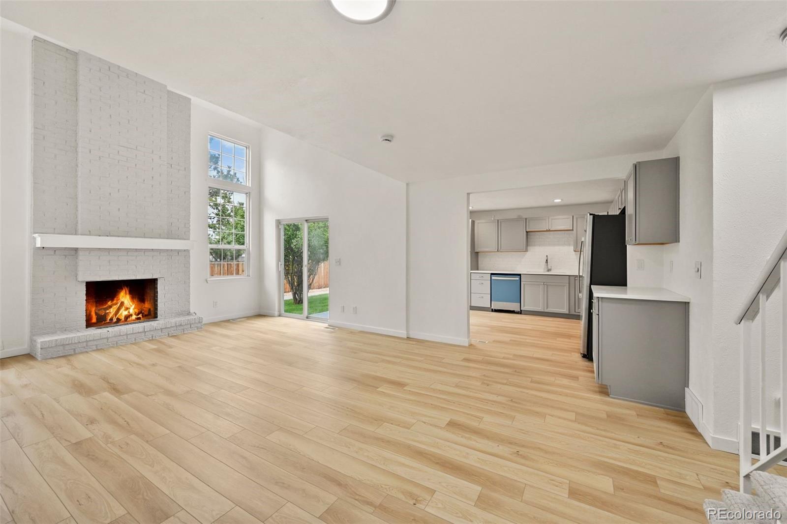 14313 E Warren Place