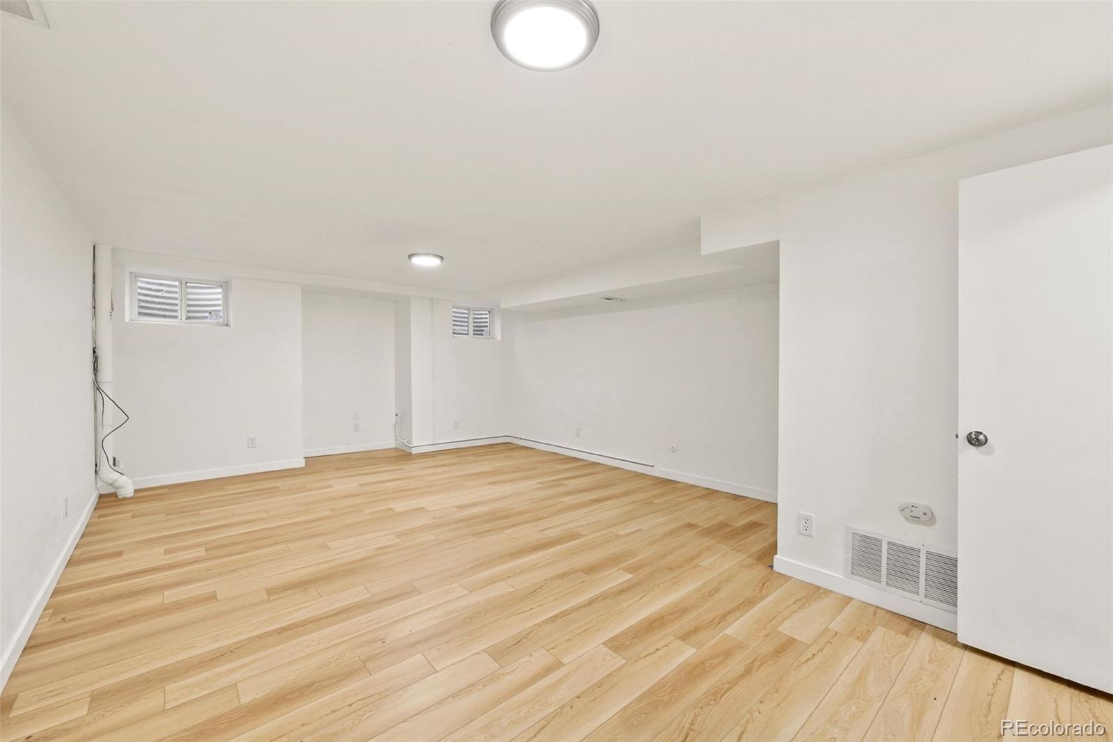 14313 E Warren Place